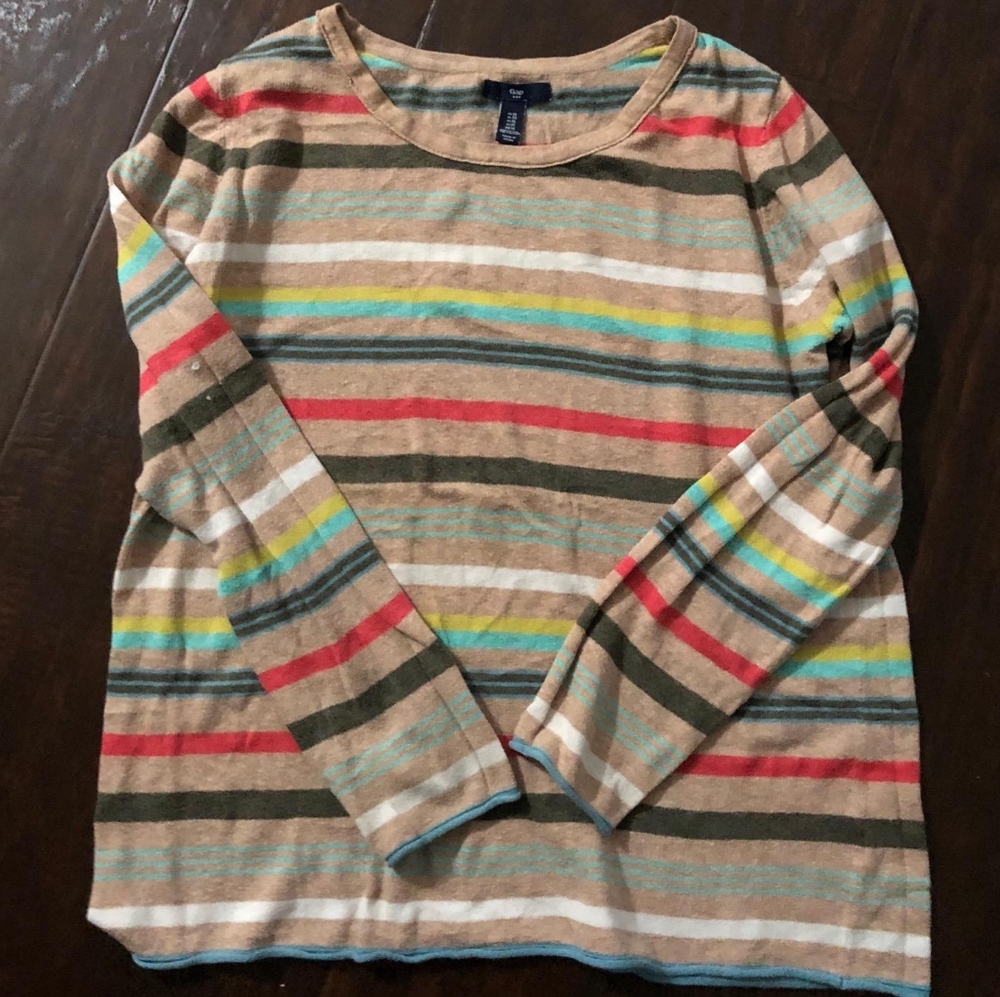 Gap Crew Neck